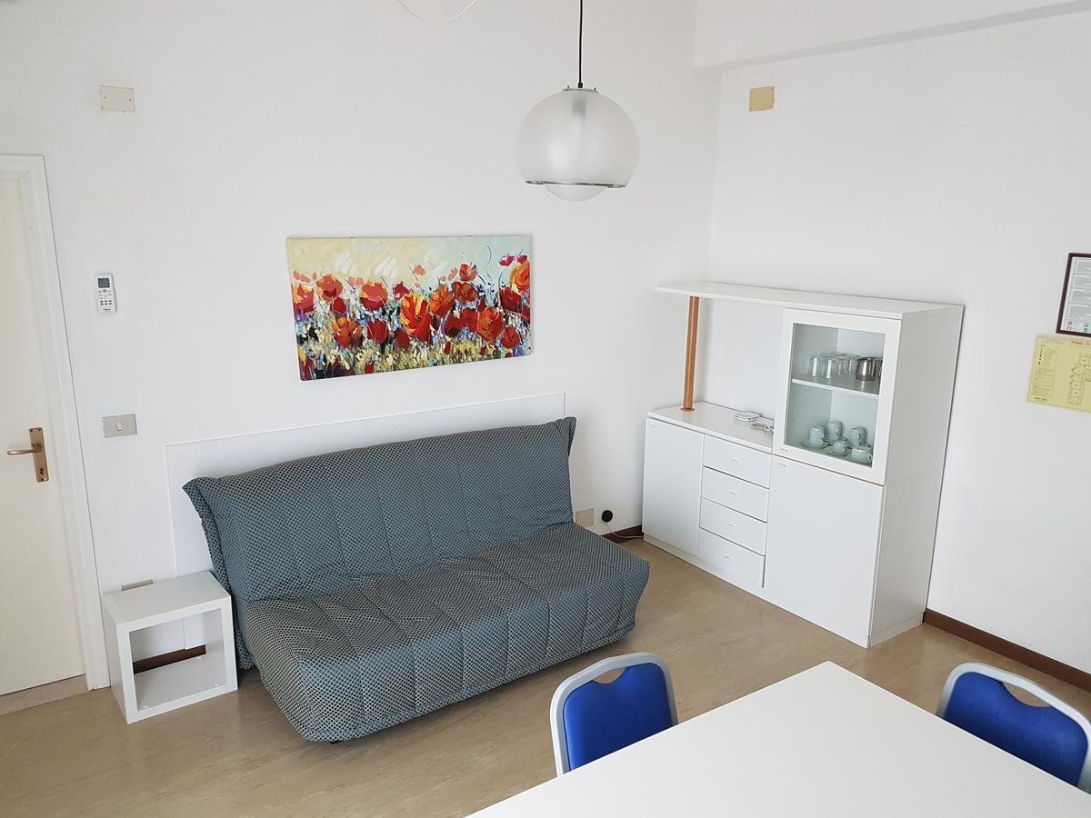 Hotel Residence Adriana Cesena Bagian luar foto